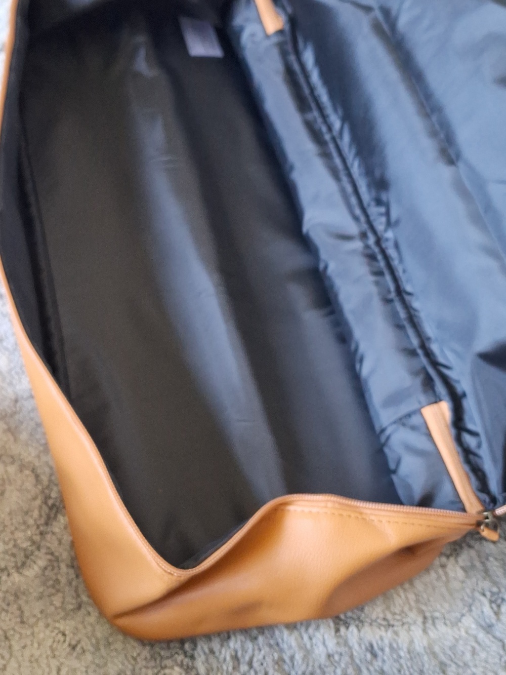 Dsw Stripped Canvas and Vinyl Duffle Bag NWT - Picture 4 of 6